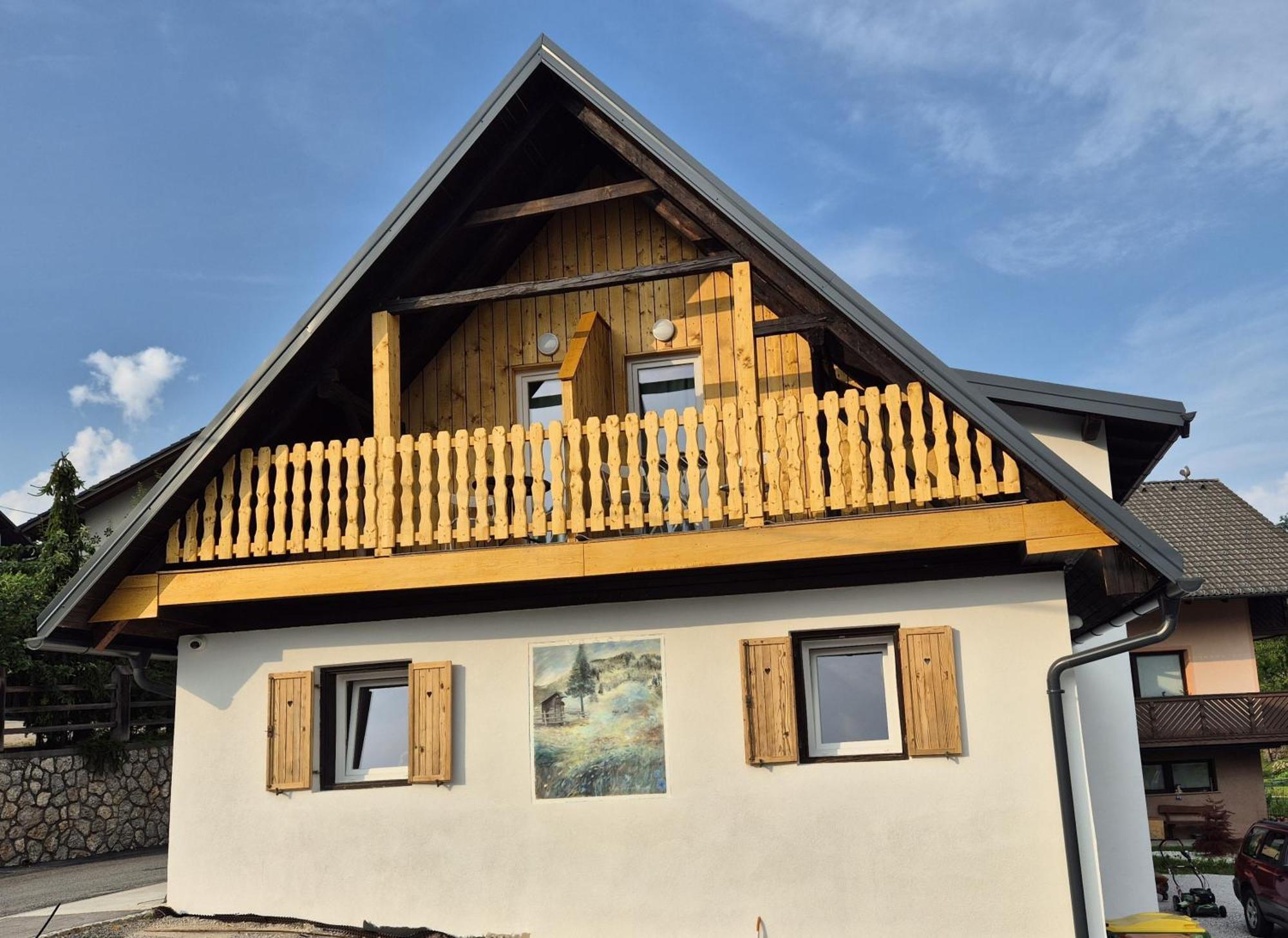 Slovenian House Mira Zgornje Gorje Ngoại thất bức ảnh
